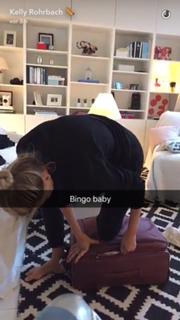 Kelly Rohrbach feet photo thumbnail