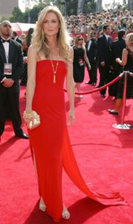 Kelly Rowan feet photo 15