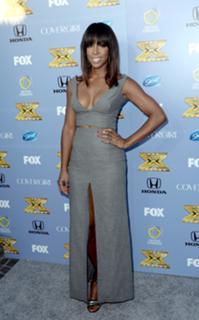 Kelly Rowland feet photo thumbnail
