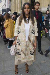 Kelly Rowland feet photo thumbnail