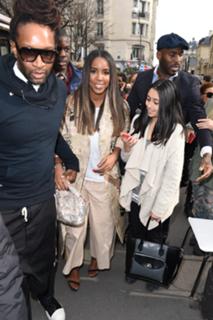 Kelly Rowland feet photo thumbnail