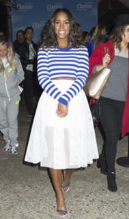 Kelly Rowland feet photo thumbnail