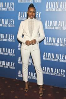 Kelly Rowland feet photo thumbnail