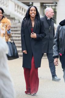 Kelly Rowland feet photo thumbnail