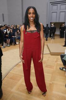 Kelly Rowland feet photo thumbnail