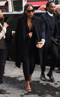 Kelly Rowland feet photo thumbnail