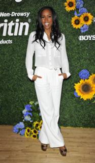 Kelly Rowland feet photo thumbnail