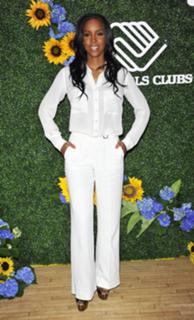 Kelly Rowland feet photo thumbnail