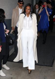 Kelly Rowland feet photo thumbnail