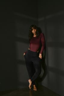 Kelly Rowland feet photo thumbnail