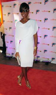 Kelly Rowland feet photo thumbnail