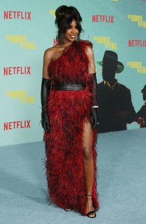 Kelly Rowland feet photo thumbnail