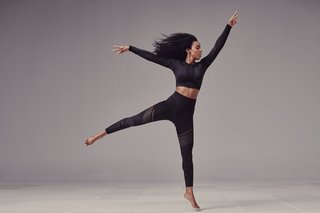Kelly Rowland feet photo thumbnail