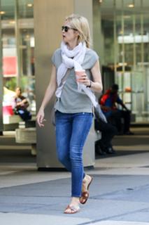 Kelly Rutherford feet photo 1