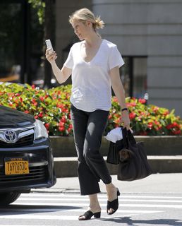 Kelly Rutherford feet photo 20
