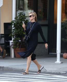 Kelly Rutherford feet photo 2