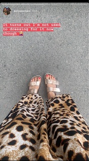 Kelly Somers feet photo 18