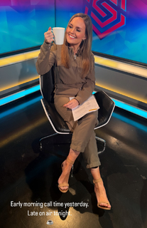 Kelly Somers feet photo 12