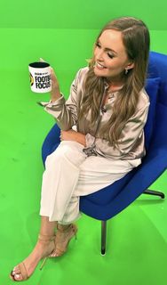 Kelly Somers feet photo 3