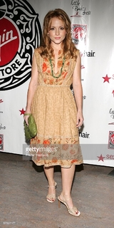 Kelly Stables feet photo thumbnail