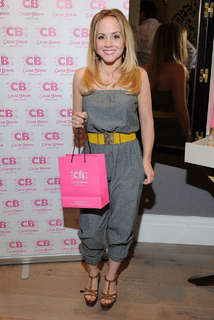 Kelly Stables feet photo thumbnail