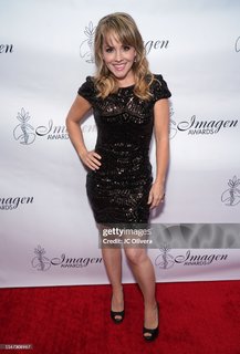Kelly Stables feet photo thumbnail