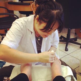 Kelly Stables feet photo thumbnail