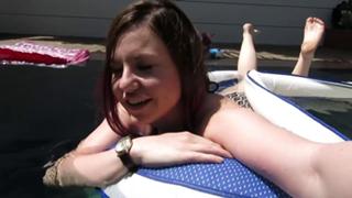 Kelly Svirakova feet photo thumbnail