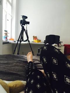 Kelly Svirakova feet photo thumbnail