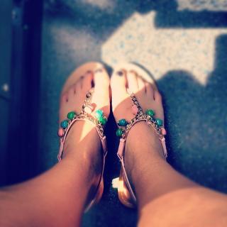 Kelly Svirakova feet photo thumbnail