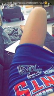 Kelly Svirakova feet photo thumbnail