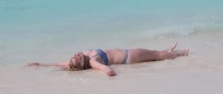 Kelly Svirakova feet photo thumbnail