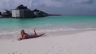 Kelly Svirakova feet photo thumbnail