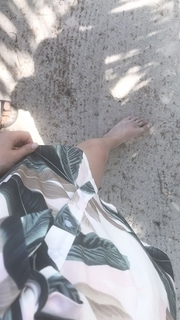 Kelly Svirakova feet photo thumbnail