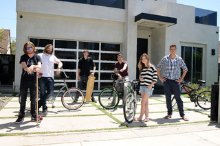 Kelly Svirakova feet photo thumbnail