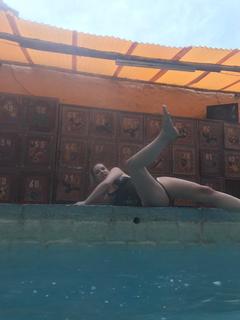 Kelly Svirakova feet photo thumbnail