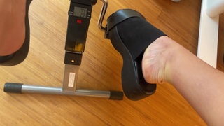 Kelly Svirakova feet photo thumbnail