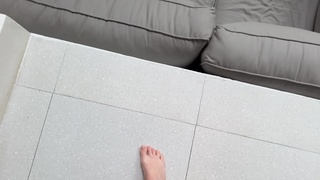 Kelly Svirakova feet photo thumbnail