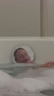 Kelly Svirakova feet photo thumbnail