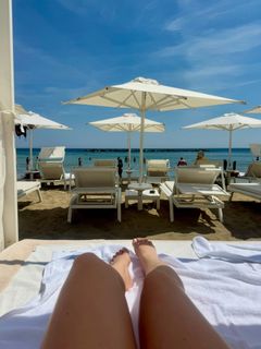 Kelly Svirakova feet photo 1