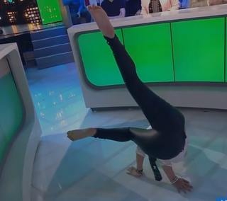 Kelly Vedovelli feet photo thumbnail