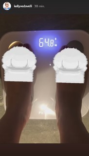 Kelly Vedovelli feet photo thumbnail