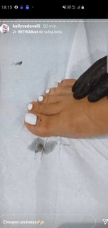 Kelly Vedovelli feet photo thumbnail