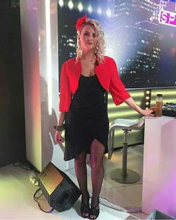 Kelly Vedovelli feet photo thumbnail