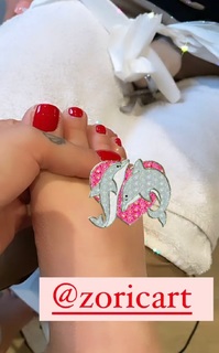 Kelly Vedovelli feet photo thumbnail