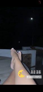 Kelly Vedovelli feet photo thumbnail