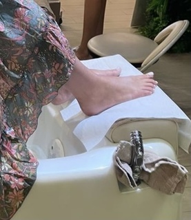 Kelly Vedovelli feet photo thumbnail