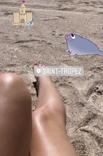 Kelly Vedovelli feet photo thumbnail