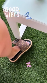 Kelly Vedovelli feet photo thumbnail