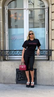 Kelly Vedovelli feet photo thumbnail